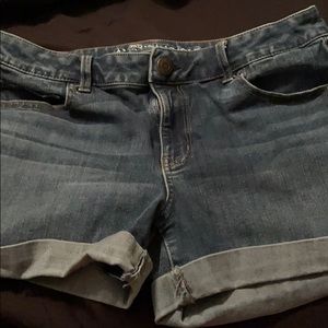 AE midi high rise shorts